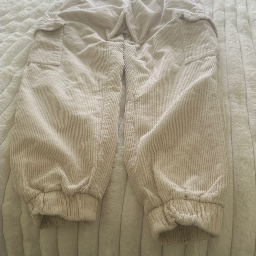 Roots Cream Corduroy Cargo Pants - Picture 2 of 7